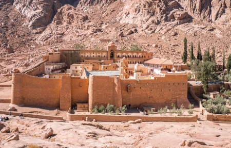 تعرف على سانت كاترين التي كان لها نصيباً من الثلوج في سيناء